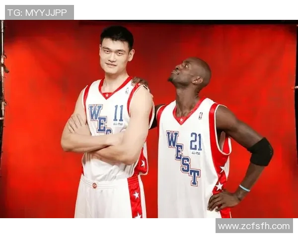 姚明与加内特的巅峰对决：两位巨星的传奇篮球生涯与影响力解析